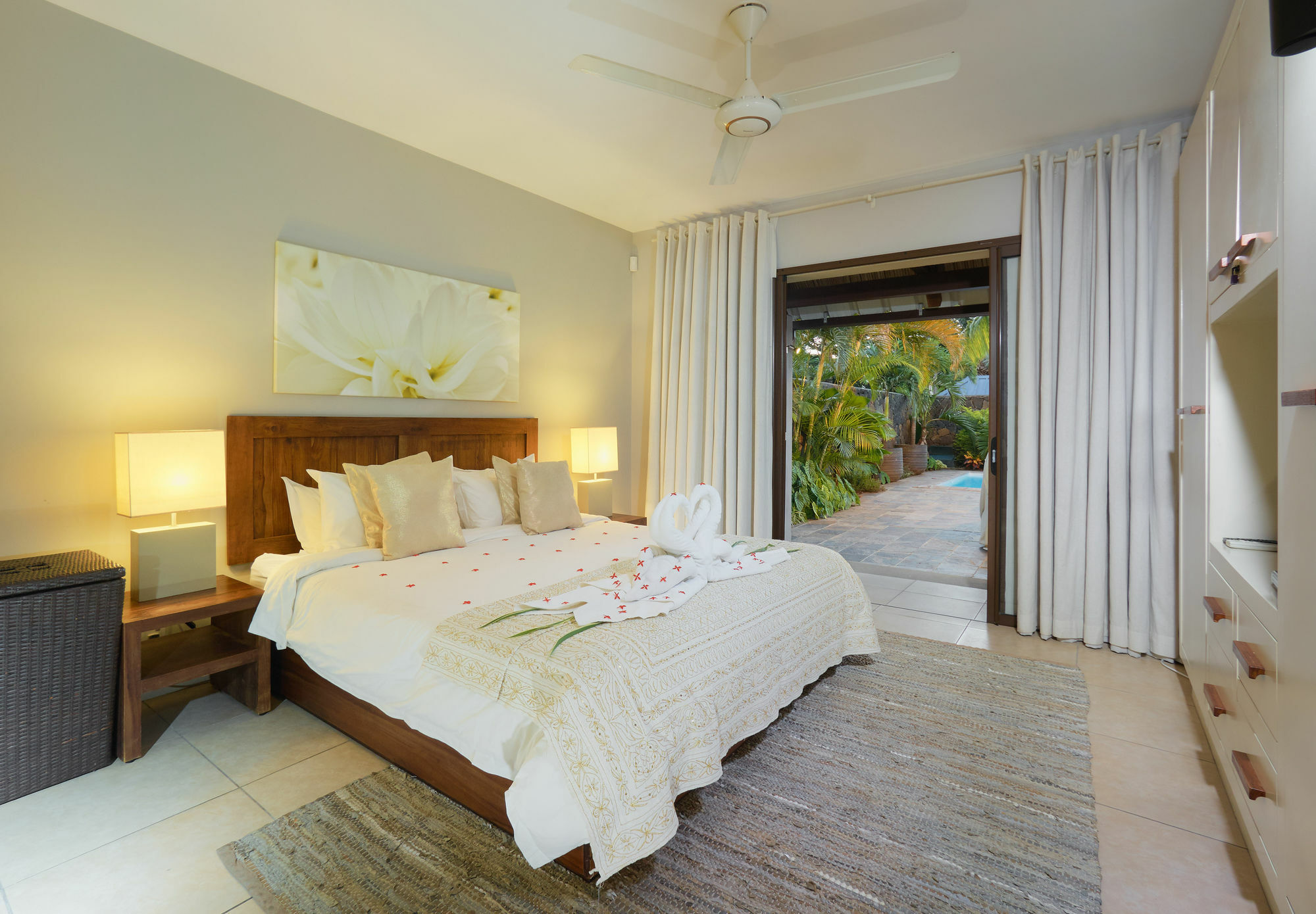 เบล อะซูร์ บีช รีสอร์ต บาย แอลโอวี Apartment ทรู โอซ์ บิชส์ ภายนอก รูปภาพ
